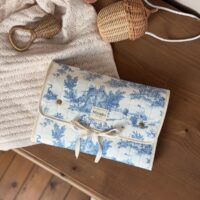 matelas à langer nomade matelassé toile de jouy bleu