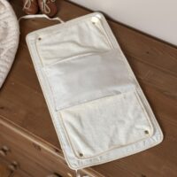 matelas à langer nomade ouvert avec serviette amovible