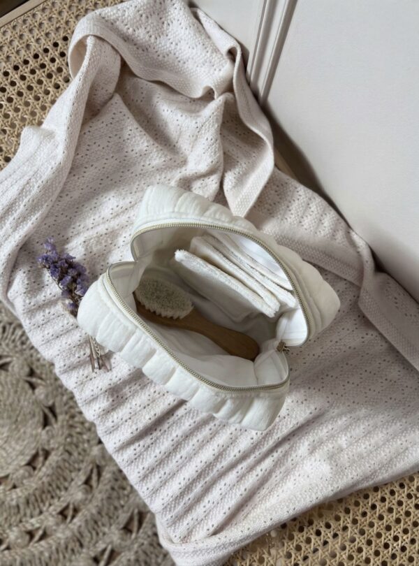 trousse de toilette matelassé gaze de coton uni écru trousse de toilette matelassé gaze de coton uni écru