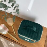 petit vanity matelassé velours vert