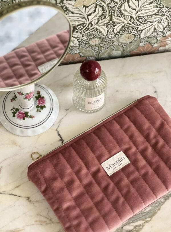 petite pochette plate matelassé velours rose
