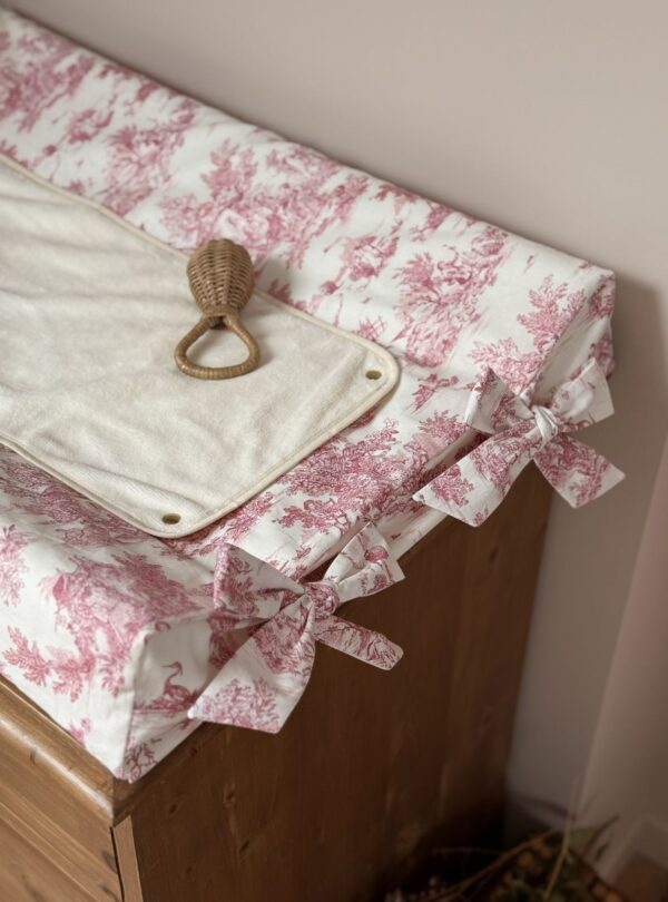 housse matelas à langer toile de jouy framboise