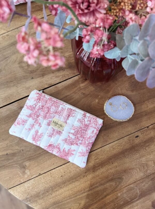 pochette plate matelassé toile de jouy framboise