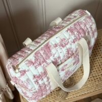 sac à langer matelassé toile de jouy framboise