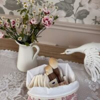 trousse de toilette matelassé toile de jouy framboise