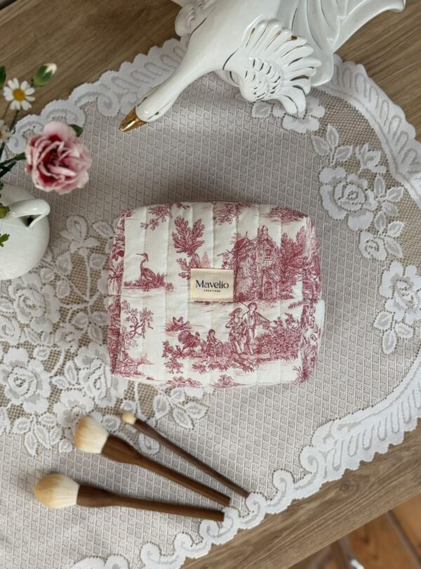 trousse de toilette matelassé toile de jouy framboise