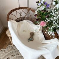 couverture bébé personnalisé gaze de coton écru unie