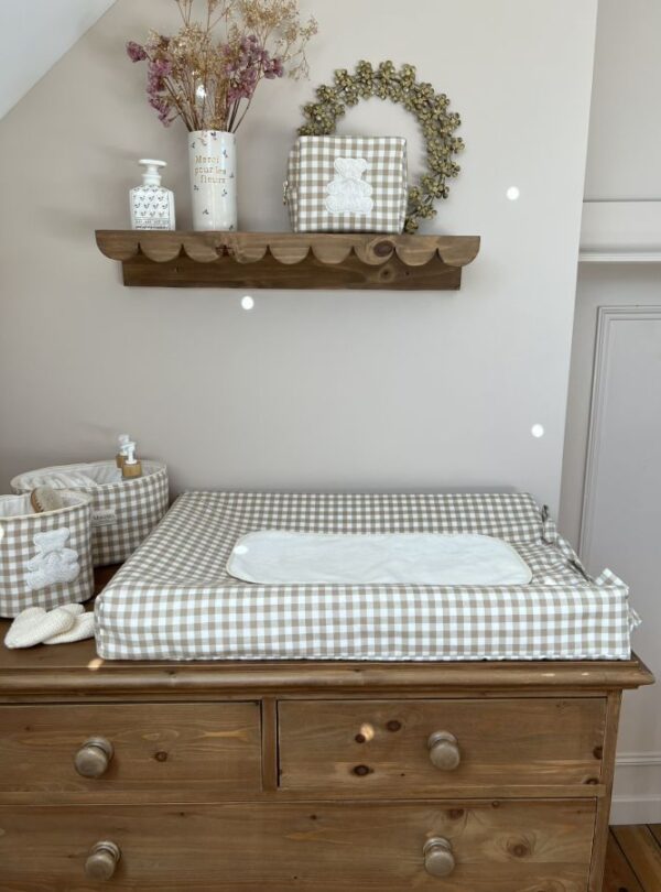 chambre bébé vichy beige housse matelas à langer