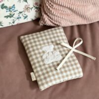 pochette pour livre cottage vichy beige broderie ourson