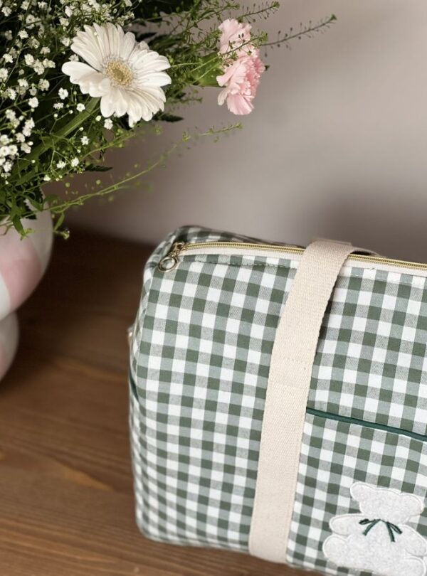 sac à langer vichy vert ourson détail