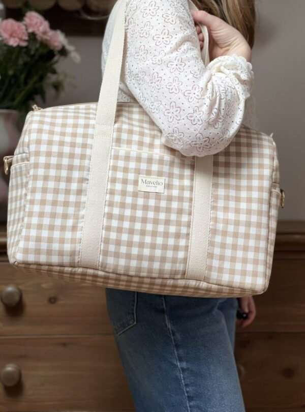 sac à langer vichy beige porté