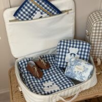valisette naissance gaze de coton écru et vichy bleu