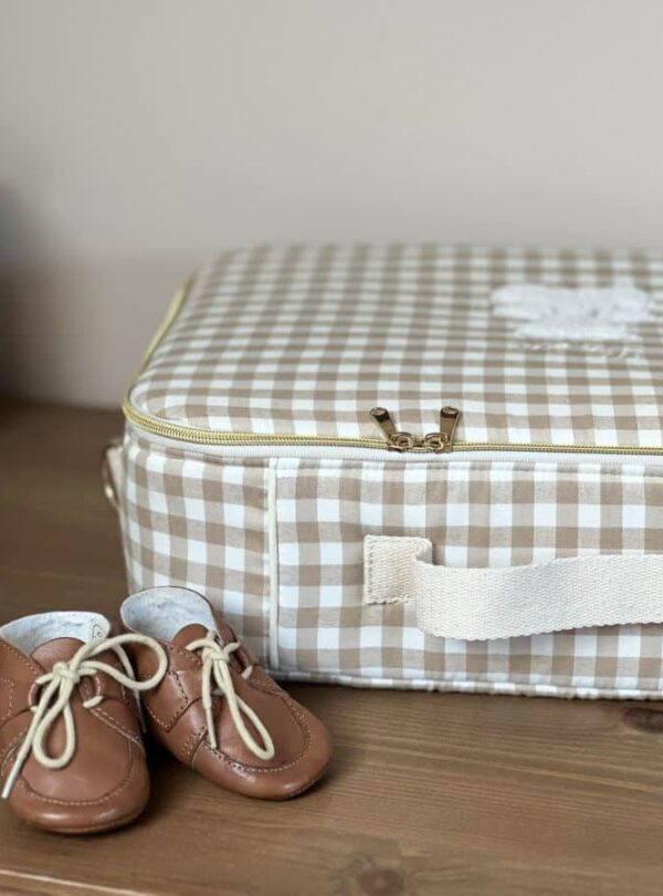 valisette vichy beige broderie ourson et prénom personnalisé