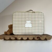 valisette vichy beige broderie ourson et prénom personnalisé