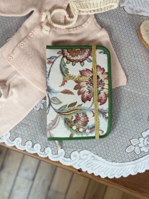 protège carnet de santé jacquard fleuri personnalisé