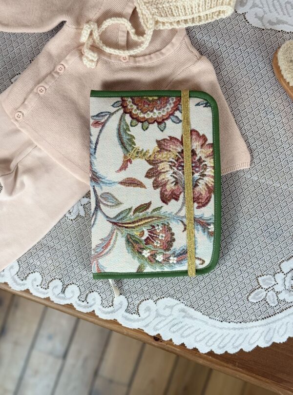 protège carnet de santé jacquard fleuri personnalisé