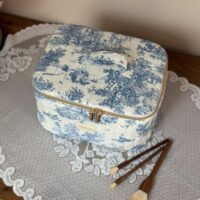 grand vanity taille L matelassé toile de jouy bleu