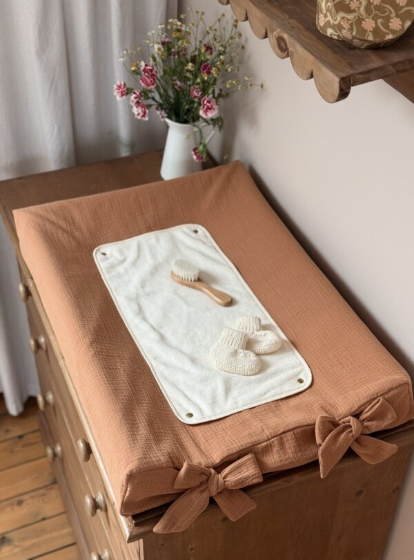 housse de matelas à langer gaze de coton caramel