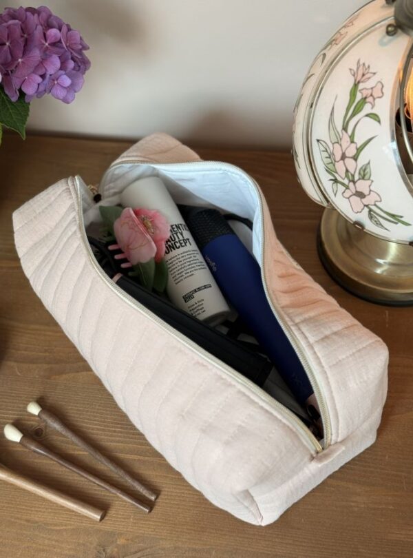 trousse de toilette matelassé beige rosé