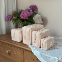 trousses de toilette toutes taille matelassé beige rosé