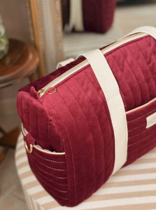 sac à langer matelassé velours bordeaux