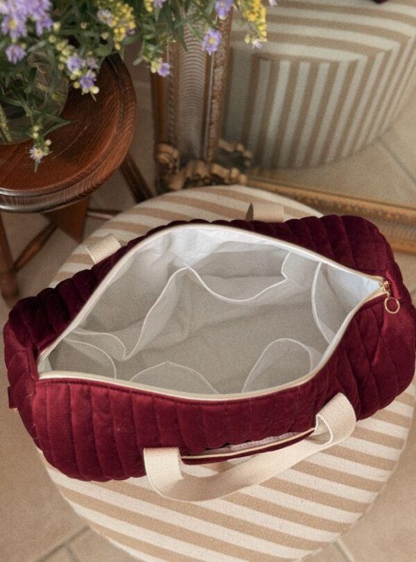 sac à langer matelassé velours bordeaux