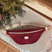 sac banane matelassé velours bordeaux