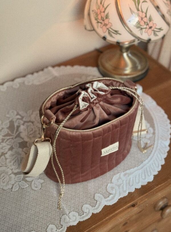 sac seau matelassé velours rose