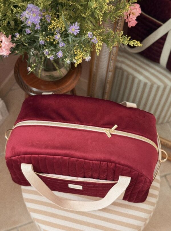 sac voyage matelassé velours bordeaux