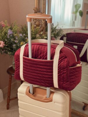 sac voyage matelassé velours bordeaux