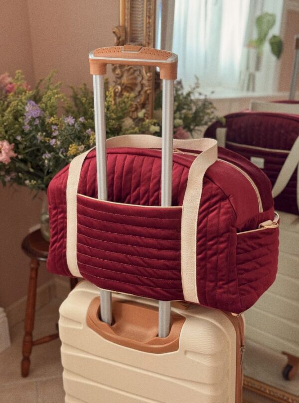sac voyage matelassé velours bordeaux