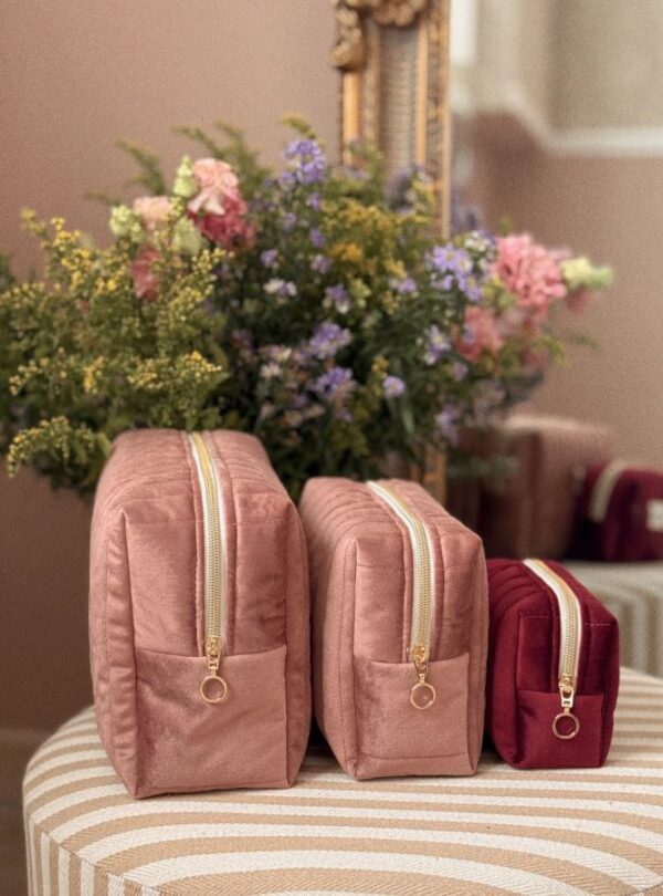 trousses de toilette matelassé velours rose et bordeaux