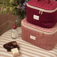 vanitys matelassé velours rose et bordeaux