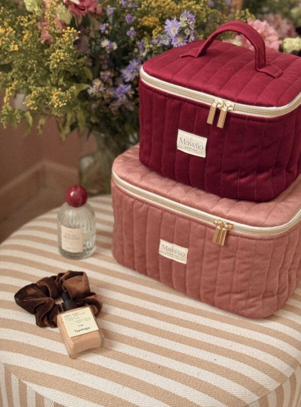 vanitys matelassé velours rose et bordeaux