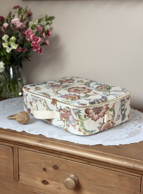 valisette jacquard fleuri personnalisé brodé