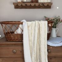 couverture bébé tendres rayures fleuri jaune