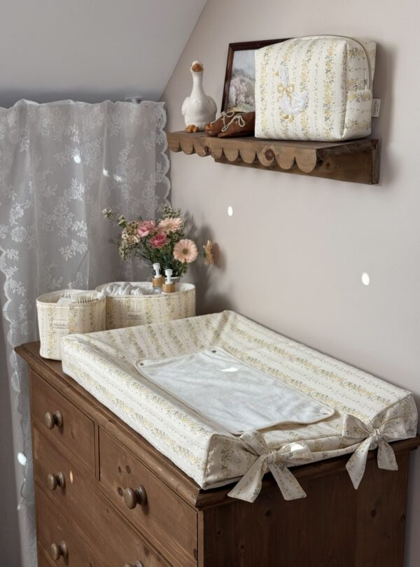 housse de matelas à langer rayures fleuri jaune