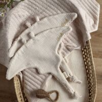 lot de deux doudous raie manta gaze de coton écru