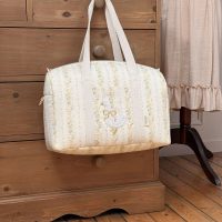 sac à langer tendres rayures jaune broderie oie