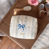 trousse de toilette rayures fleuri bleu broderie oie tendres rayures