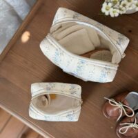 trousse de toilette rayures fleuri bleu broderie oie tendres rayures