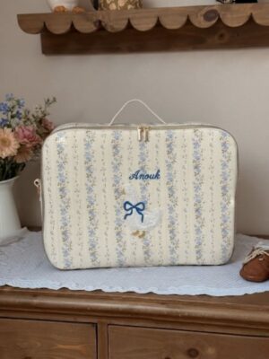 valisette tendres rayures bleu broderie oie et prénom